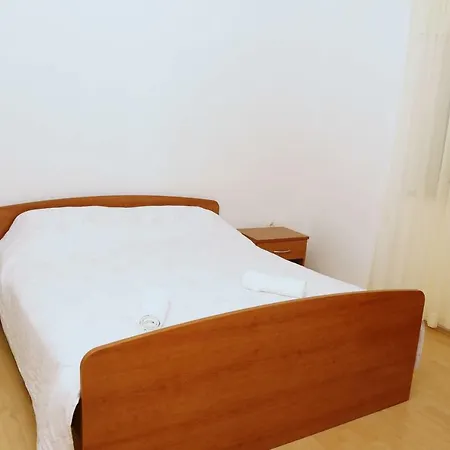 Tonia Br. 1 * זבלטיצה