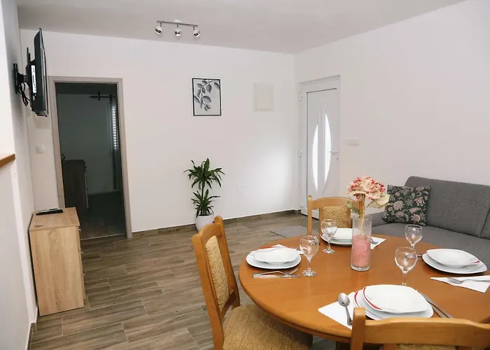 Appartamento Tonia Br. 1 Zavalatica