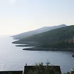 Tonia Br. 1 Apartman Zavalatica