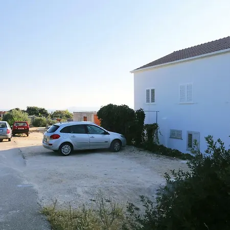 Tonia Br. 1 Zavalatica