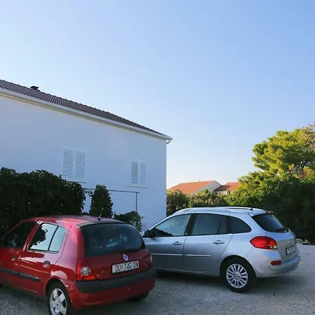 Tonia Br. 1 Appartement