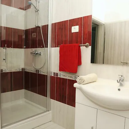 Tonia Br. 1 * Zavalatica