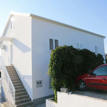 Appartement Tonia Br. 1 Zavalatica