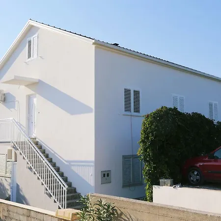 Daire Tonia Br. 1 Zavalatica