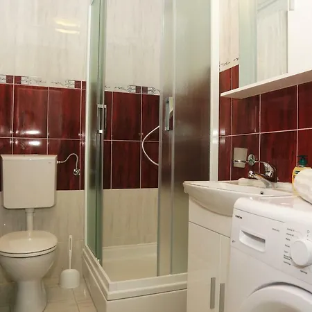 Apartment Tonia Br. 1 *