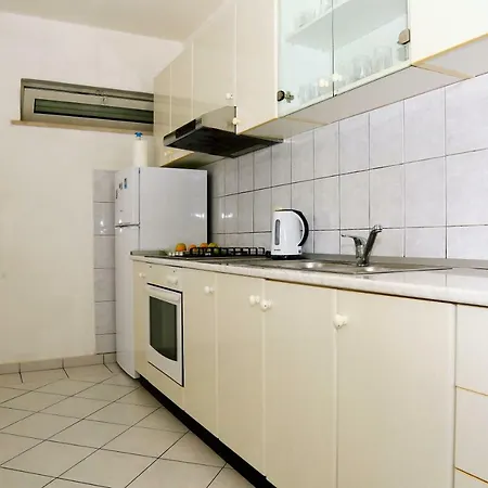 Apartment Tonia Br. 1 Zavalatica