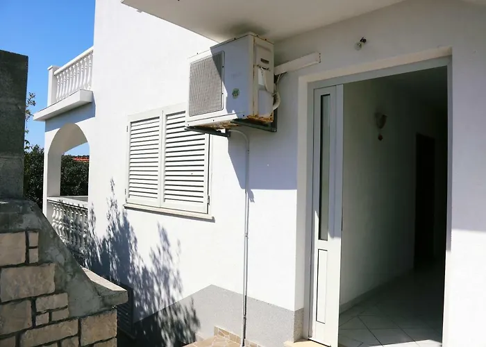 Apartment Tonia Br. 1 Zavalatica